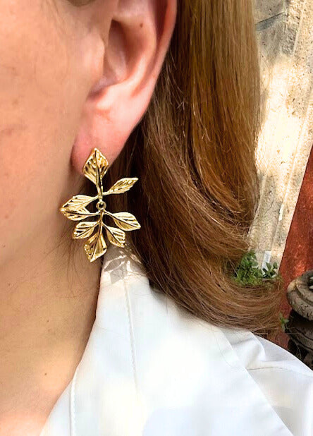 ARETES FLOR COLGANTE