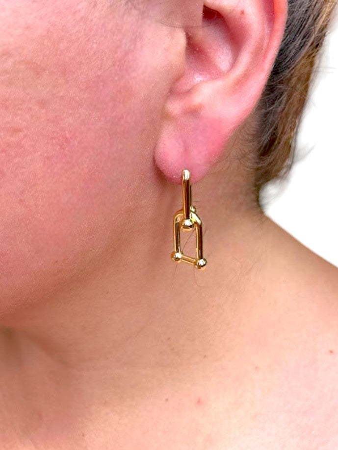 ARETES COLGANTES FIGURA